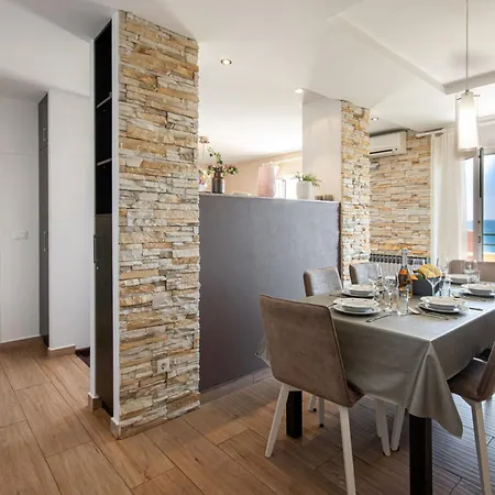 Nyaraló Drago By Interhome
